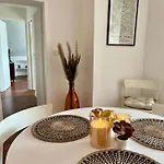 Au Pied Du Chateau 公寓 *
