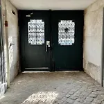 Au Pied Du Chateau 凡尔赛