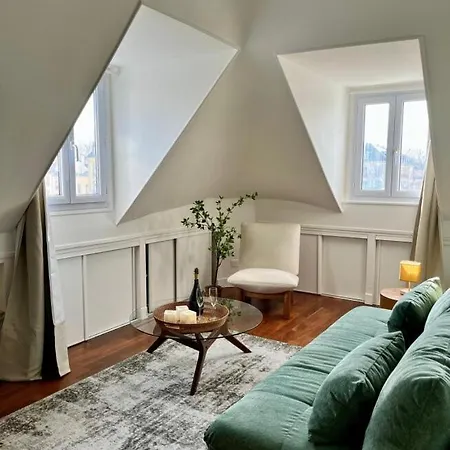 Au Pied Du Chateau Appartement *