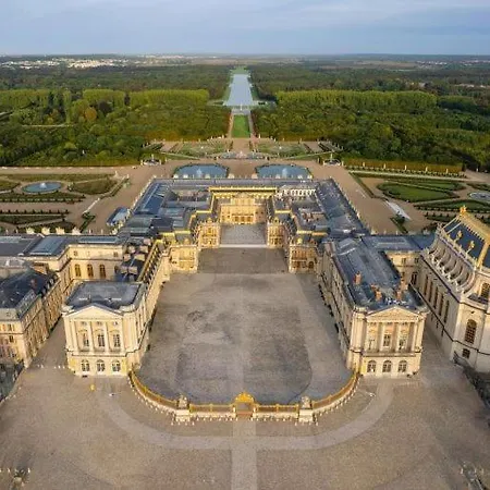 Au Pied Du Chateau Διαμέρισμα